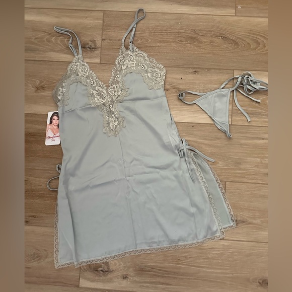 Shirley of Hollywood Dresses & Skirts - Vintage Shirley of Hollywood Slip Dress/Top S
NWT